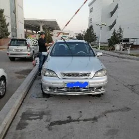 Opel Astra 2003
