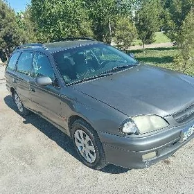 Toyota Avensis 2002