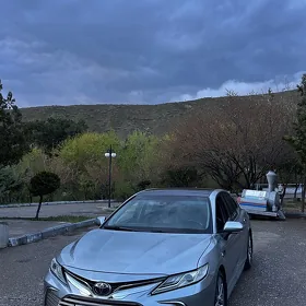 Toyota Camry 2018