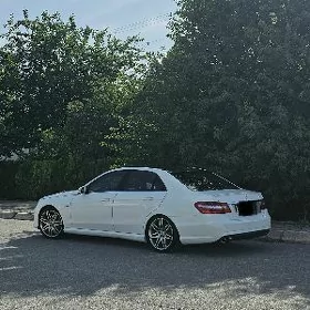 Mercedes-Benz E300 2012