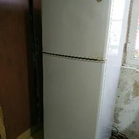 Холодильник Samsung