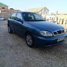 Daewoo Lanos 1998