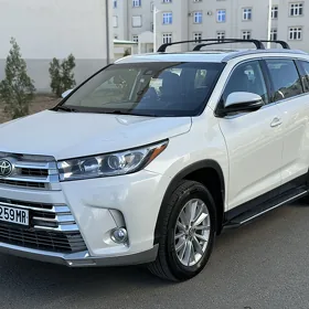 Toyota Highlander 2019