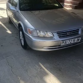 Toyota Camry 2000