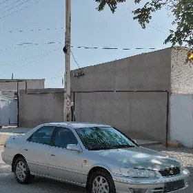 Toyota Camry 2001