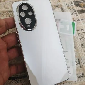 Telefon çehol Honor 200
