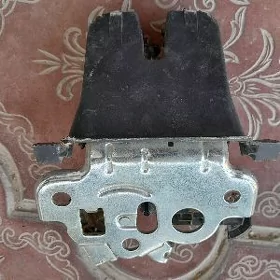 Volkswagen passat bagaz zamok
