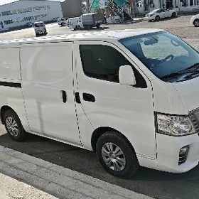 Nissan Urvan 2020