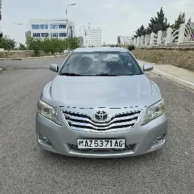 Toyota Camry 2010