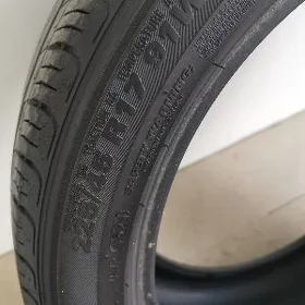 225 /45 /17