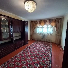 Гагарина болгарка 3ком 1этаж