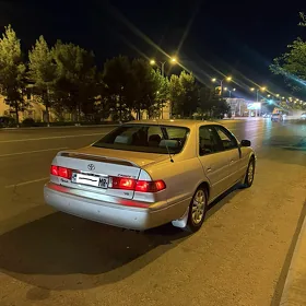 Toyota Camry 2000