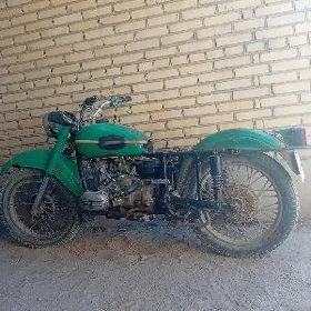 Ural 4320 1990