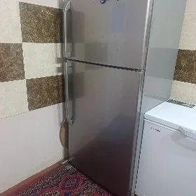 Hisense holodilnik