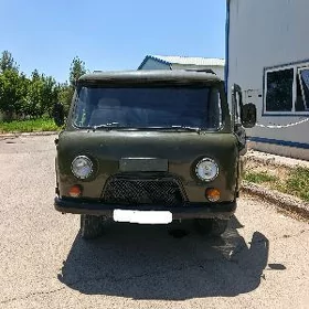 UAZ 452 1988