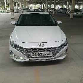 Hyundai Elantra 2020