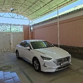 Hyundai Sonata 2021