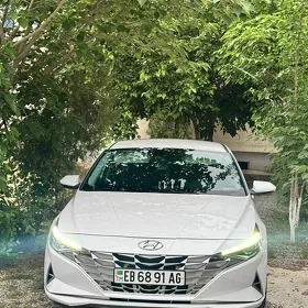 Hyundai Elantra 2021