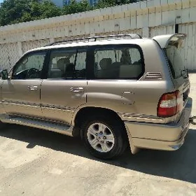 Toyota Land Cruiser 2004