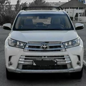 Toyota Highlander 2019