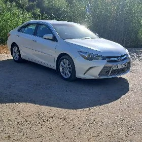 Toyota Camry 2017