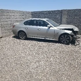BMW 550 2003
