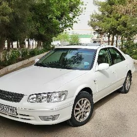 Toyota Camry 1999