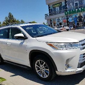 Toyota Highlander 2017