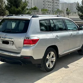 Toyota Highlander 2013