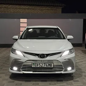 Toyota Camry 2023