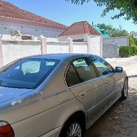 BMW E39 1999