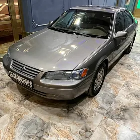 Toyota Camry 1999