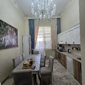  Kim Rayon lahuti towerek