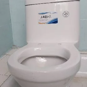 Täzeje arassaja UNITAZ