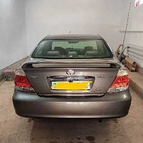 Toyota Camry 2005