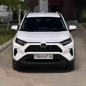 Toyota RAV4 2021