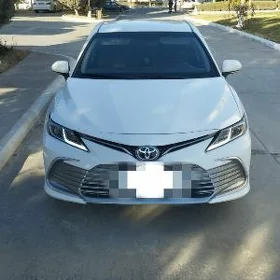 Toyota Camry 2022