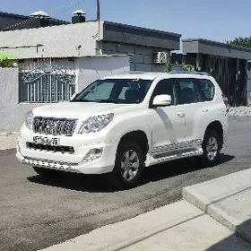 Toyota Land Cruiser Prado 2011