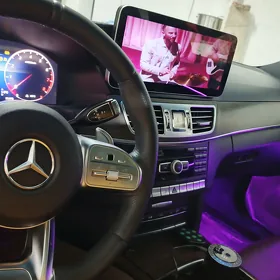 Mercedes-Benz E-Class 2010