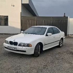 BMW E39 1998