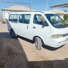 Toyota Hiace 2001