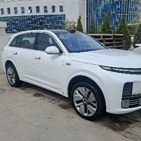 LiXiang L7 2025