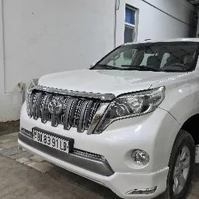 Toyota Land Cruiser Prado 2010