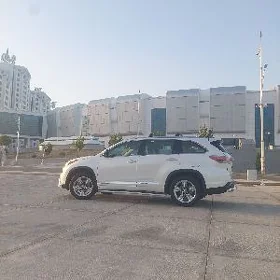 Toyota Highlander 2015