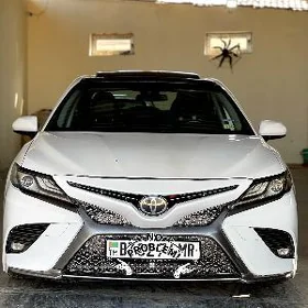 Toyota Camry 2020