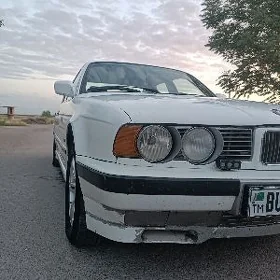 BMW 525 1989