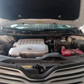 Toyota Venza 2010