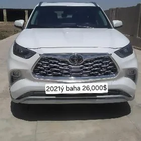 Toyota Highlander 2021