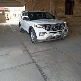 Ford Explorer 2021