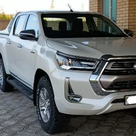 Toyota Hilux 2022